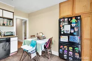 499 Oak Grove Rd, Flat Rock, NC 28731 - Photo 4