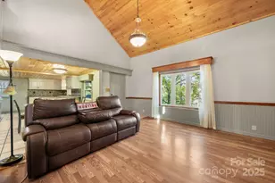 820 Peacehaven Pl NW, Lenoir, NC 28645 - Photo 22