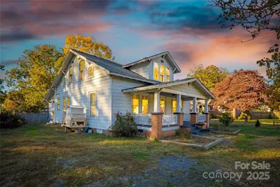 322 7th Street SW, Taylorsville, NC 28681 - Photo 1