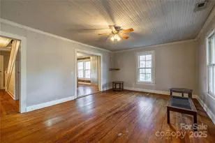 322 7th St SW, Taylorsville, NC 28681 - Photo 10