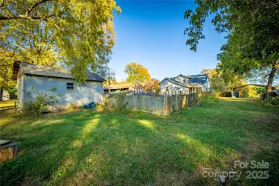 322 7th Street SW, Taylorsville, NC 28681 - Photo 6