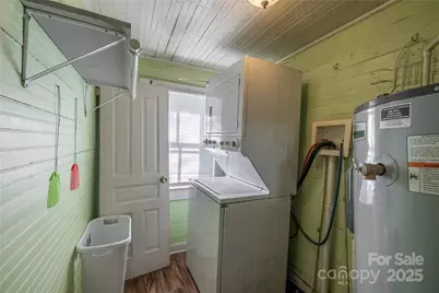 322 7th Street SW, Taylorsville, NC 28681 - Photo 14