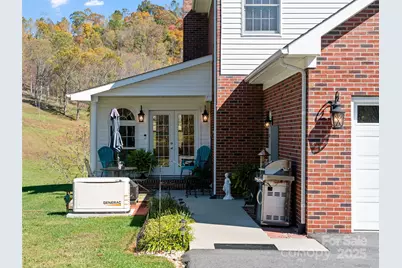 1715 Green Mountain Drive, Burnsville, NC 28714 - Photo 32