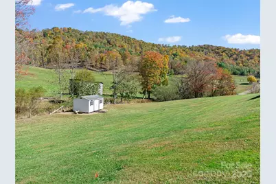 1715 Green Mountain Drive, Burnsville, NC 28714 - Photo 36