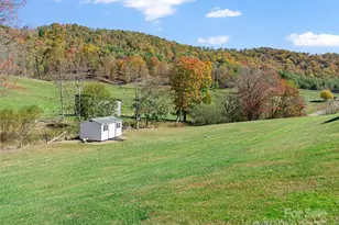 1715 Green Mountain Dr, Burnsville, NC 28714 - Photo 36