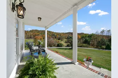 1715 Green Mountain Drive, Burnsville, NC 28714 - Photo 2