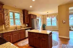 894 Dunroy Dr, Hendersonville, NC 28739 - Photo 16