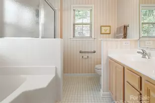 311 Pole Barn Dr, Asheville, NC 28806 - Photo 14