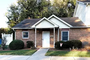 605 8th Ave SW, Conover, NC 28613 - Photo 1