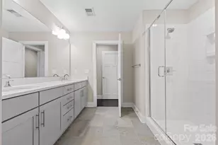 129 Grandin Rd, Charlotte, NC 28208 - Photo 24