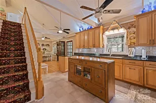 31 Laurel Ridge Dr, Otto, NC 28763 - Photo 20