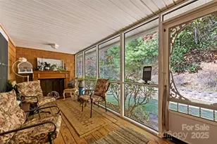 31 Laurel Ridge Dr, Otto, NC 28763 - Photo 14