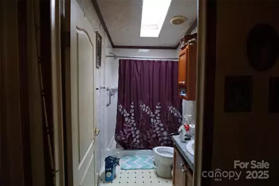 3995 E Nc 10 Highway, Claremont, NC 28610 - Photo 18