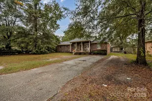 403 Ravenscroft Rd, West Columbia, SC 29172 - Photo 32