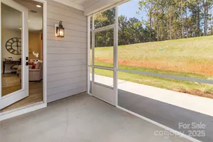 8941 Silver Springs Ct, Charlotte, NC 28215 - Photo 20