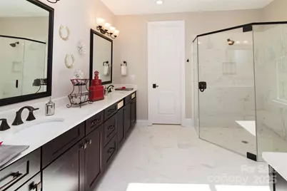 8941 Silver Springs Court, Charlotte, NC 28215 - Photo 8