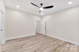 1026 Deer Creek Dr, Lincolnton, NC 28092 - Photo 24