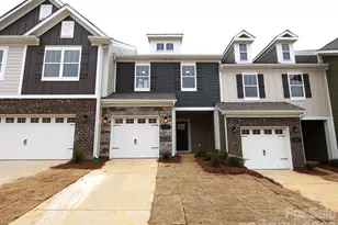 3323 Lilac Grove Dr, Charlotte, NC 28269 - Photo 1