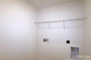 3323 Lilac Grove Dr, Charlotte, NC 28269 - Photo 4