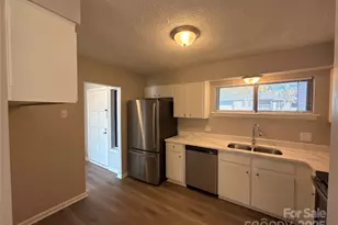 11537 Turn Stone Ct, Charlotte, NC 28226 - Photo 4