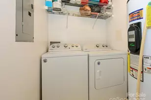 10005 Graduate Ln, Charlotte, NC 28262 - Photo 24