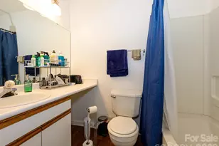 10005 Graduate Ln, Charlotte, NC 28262 - Photo 22