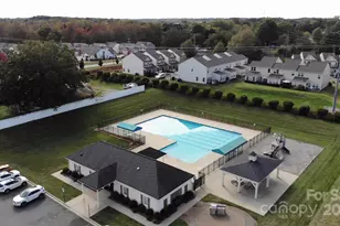 118 Margo Ln, Statesville, NC 28677 - Photo 2