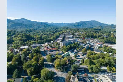 99 Walnut Street, Waynesville, NC 28786 - Photo 28