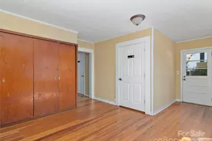 99 Walnut St, Waynesville, NC 28786 - Photo 8