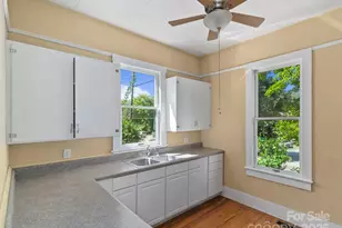 99 Walnut St, Waynesville, NC 28786 - Photo 14