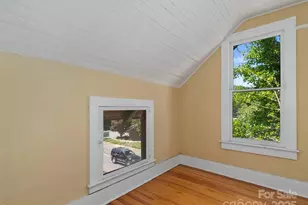 99 Walnut St, Waynesville, NC 28786 - Photo 22