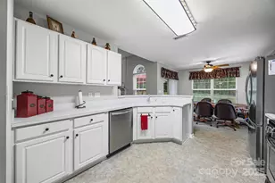 487 Saddlebrook Dr, Rock Hill, SC 29730 - Photo 8