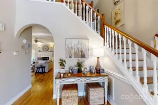 4925 Brookridge Dr NE, Hickory, NC 28601 - Photo 2