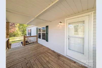 126 Juniper Drive, Burnsville, NC 28714 - Photo 10