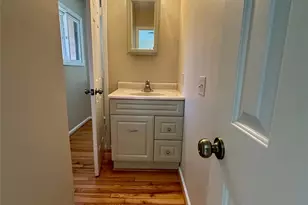 25 Village Dr, Asheville, NC 28803 - Photo 22