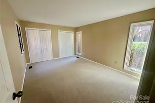 25 Village Dr, Asheville, NC 28803 - Photo 14