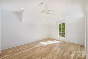 1544 Providence Dr, Charlotte, NC 28211 - Photo 32