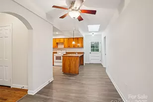 34 Parkview Dr, Brevard, NC 28712 - Photo 10