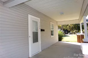 1126 Pee Dee Ave, Albemarle, NC 28001 - Photo 2