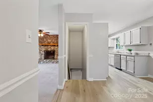 28 Timber Ln, Asheville, NC 28806 - Photo 32