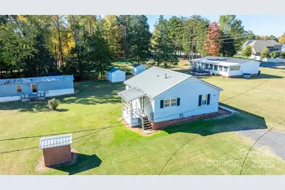 110 Jenkins Farm Lane, Mooresville, NC 28115 - Photo 2