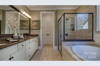 8937 Silver Springs Court, Charlotte, NC 28215 - Photo 4