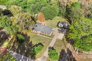 1332 N Dobys Bridge Rd, Fort Mill, SC 29715 - Photo 46