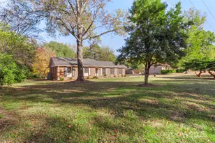 1332 N Dobys Bridge Rd, Fort Mill, SC 29715 - Photo 4