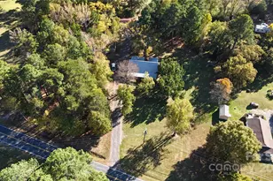 2882 Centergrove Rd, Kannapolis, NC 28083 - Photo 2