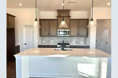 4016 Hickory Place Lane, Pineville, NC 28134 - Photo 4