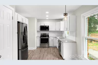 1325 Edgewater Drive, Charlotte, NC 28210 - Photo 10