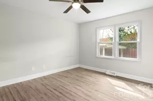 1325 Edgewater Dr, Charlotte, NC 28210 - Photo 18