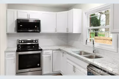 1325 Edgewater Drive, Charlotte, NC 28210 - Photo 12