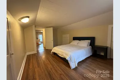 375 20th Avenue NE, Hickory, NC 28601 - Photo 26
